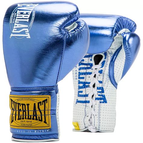 10 oz boxing gloves everlast.